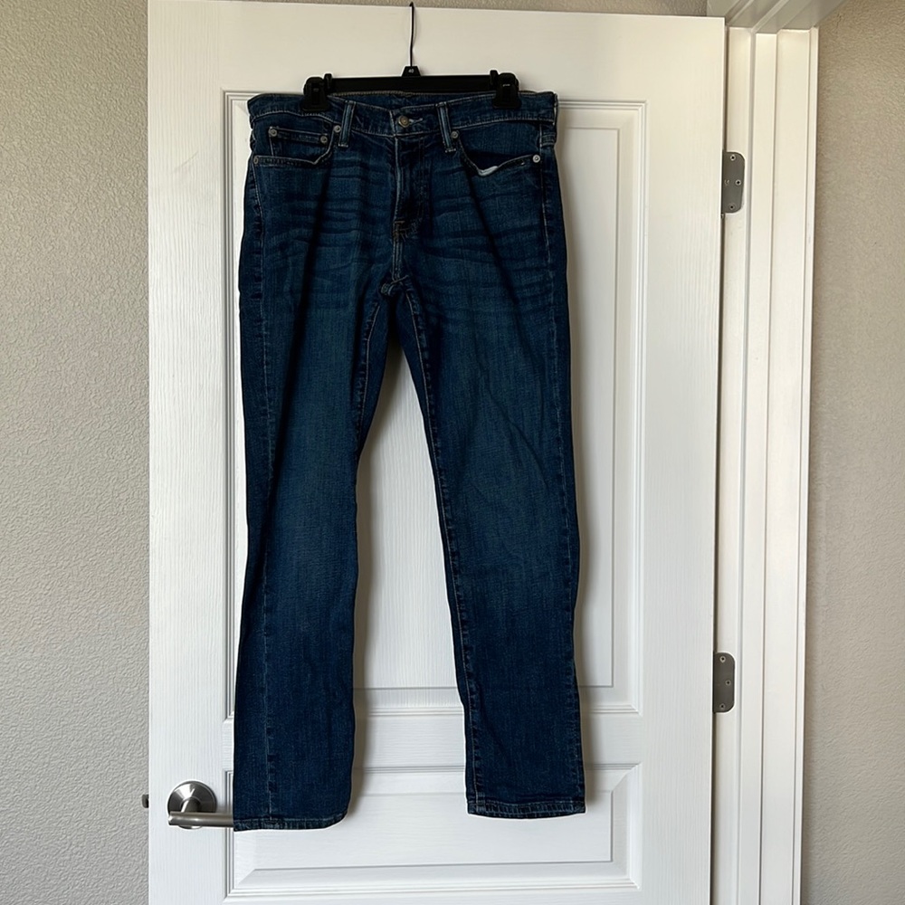 Abercrombie & Fitch mens athletic skinny stretch jeans